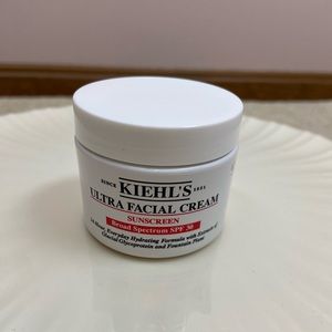 KIEHL’S | ultra facial cream 1.7 fl oz expiration 9/2024 spf